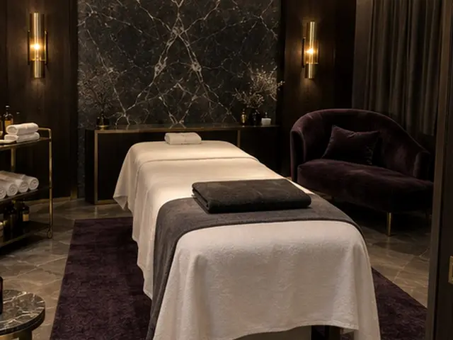 Siyah mermer duvarlı masaj odası — Bebek, Masaj Salonun